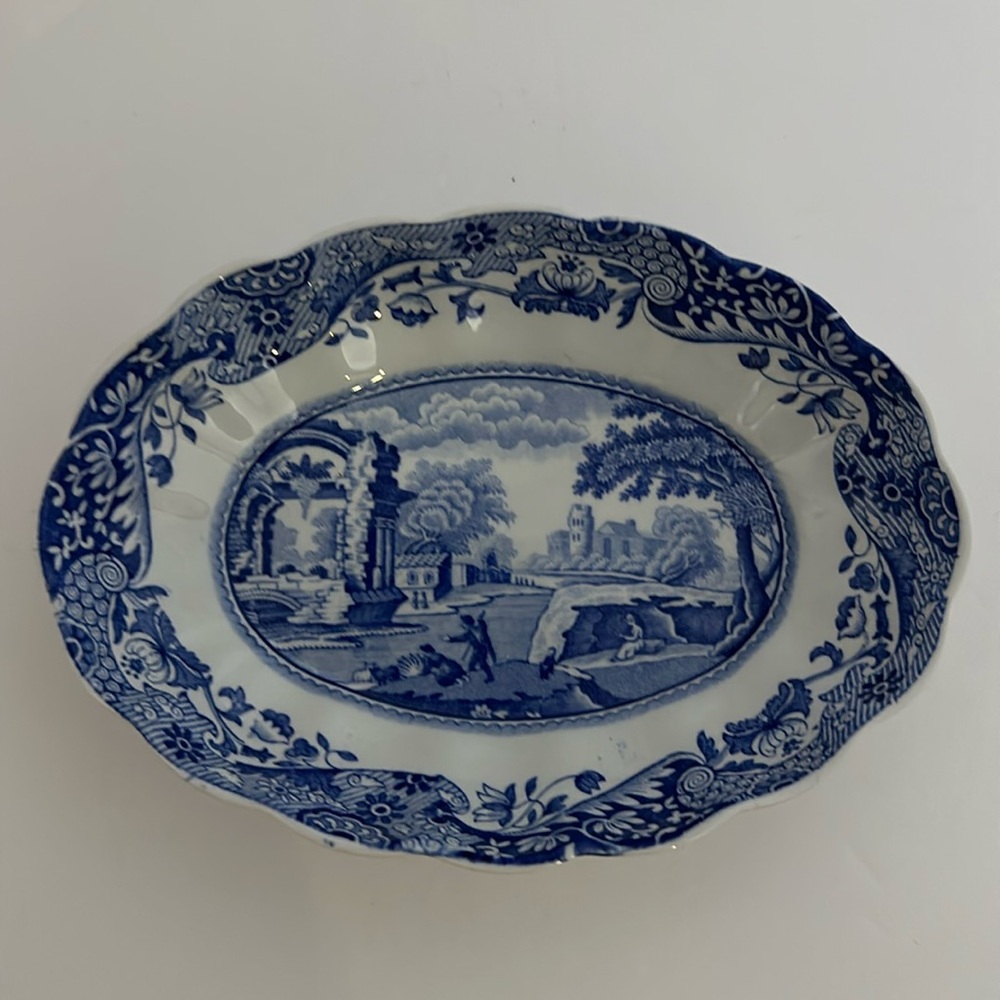 Spode Italian 5.75” Fluted Trinket Dish